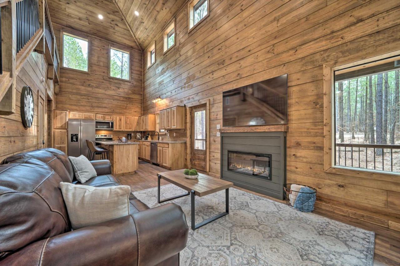 Sutton Ridge Cabin Rental Hot Tub And Swing Set! Broken Bow Bagian luar foto