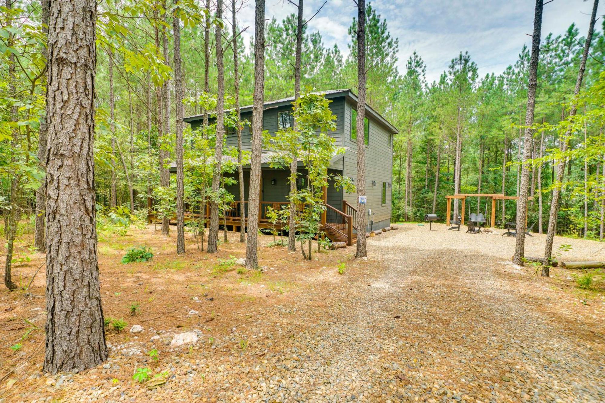 Sutton Ridge Cabin Rental Hot Tub And Swing Set! Broken Bow Bagian luar foto